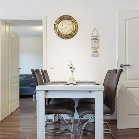 Connys Sonne Lägenhet *